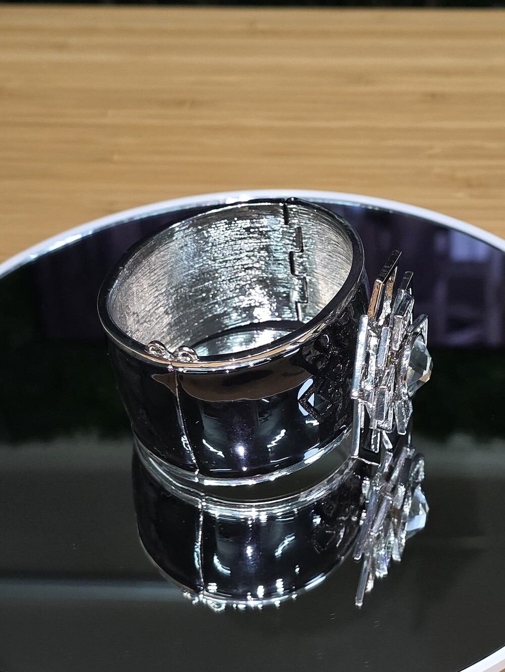 VALESKA Royal Roulette" Black Enamel and Clear Stone Bangle Bracelet - Picture 8 of 10